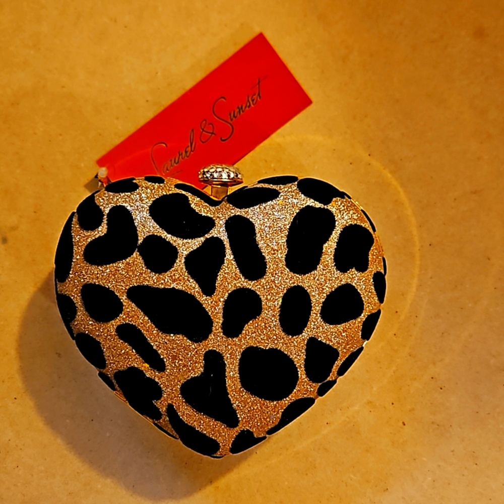 Laurel & Sunset Leopard Heart Clutch NWT